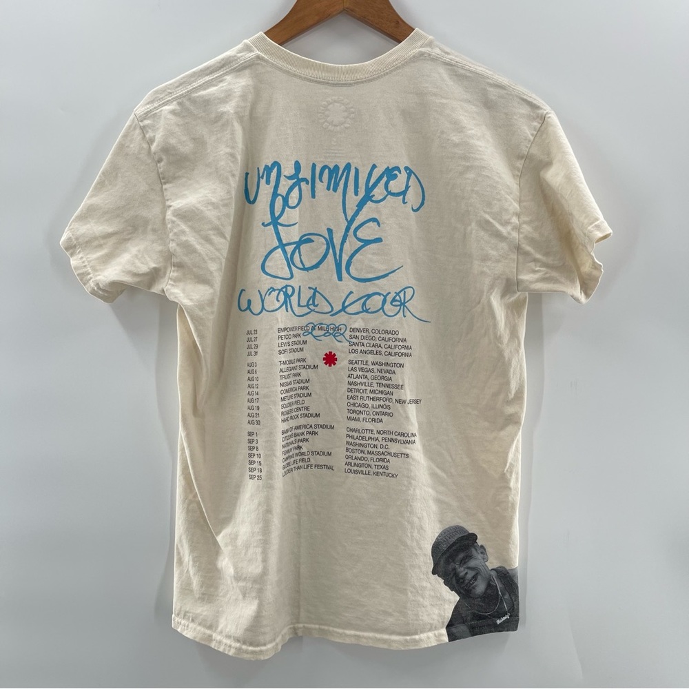 Red Hot Chili Peppers Unlimited Love World Tour 2022 Band T-Shirt Size Small - Picture 6 of 9